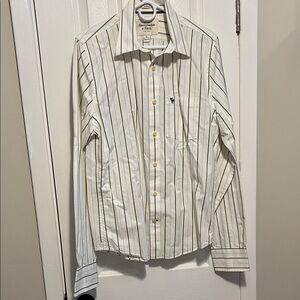 Abercrombie & Fitch Men's White and Black Striped Shirt